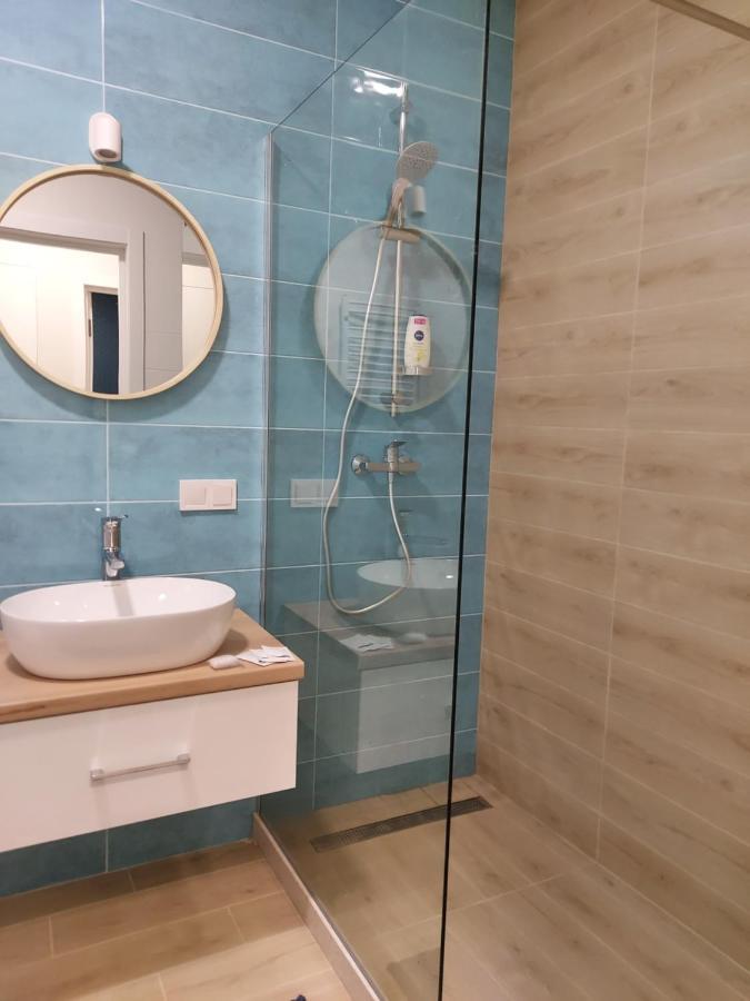 Prestige Apartments Ровно Экстерьер фото